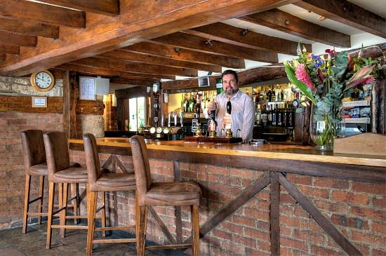 white hart hotel pub